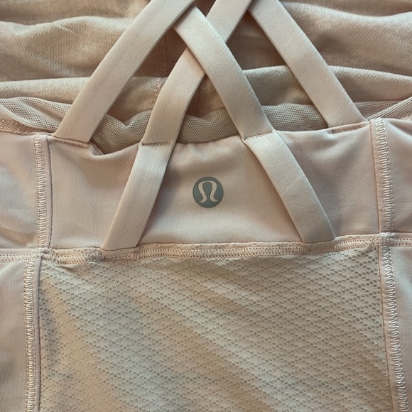 LULULEMON Scoop Neck Tank pink gray Narrow Bold Stripe Racerback - Picture 4 of 4